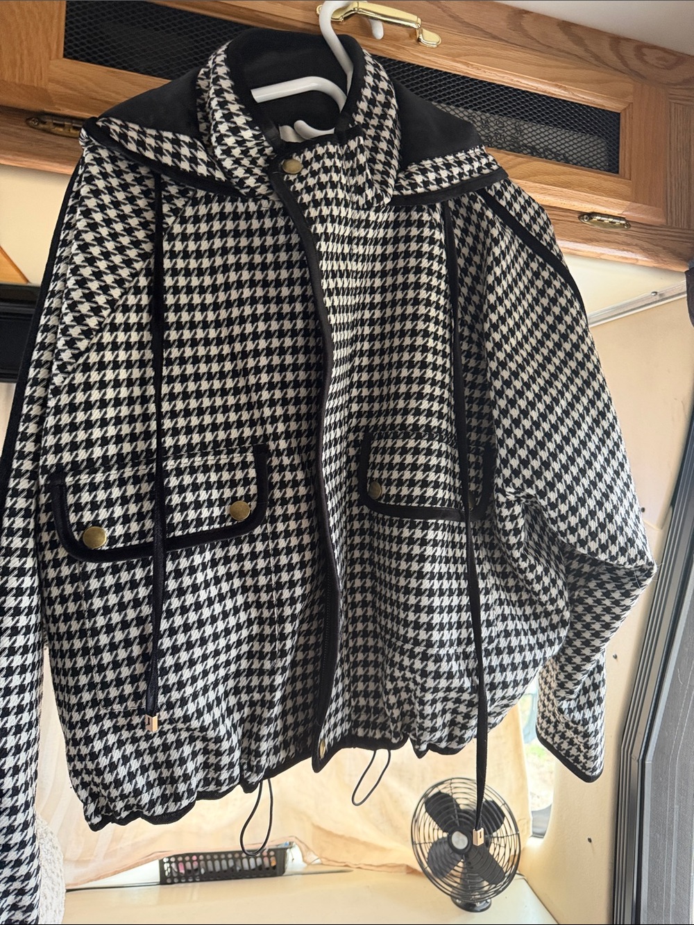 Houndstooth Drawstring Bomber Jacket - Black & White